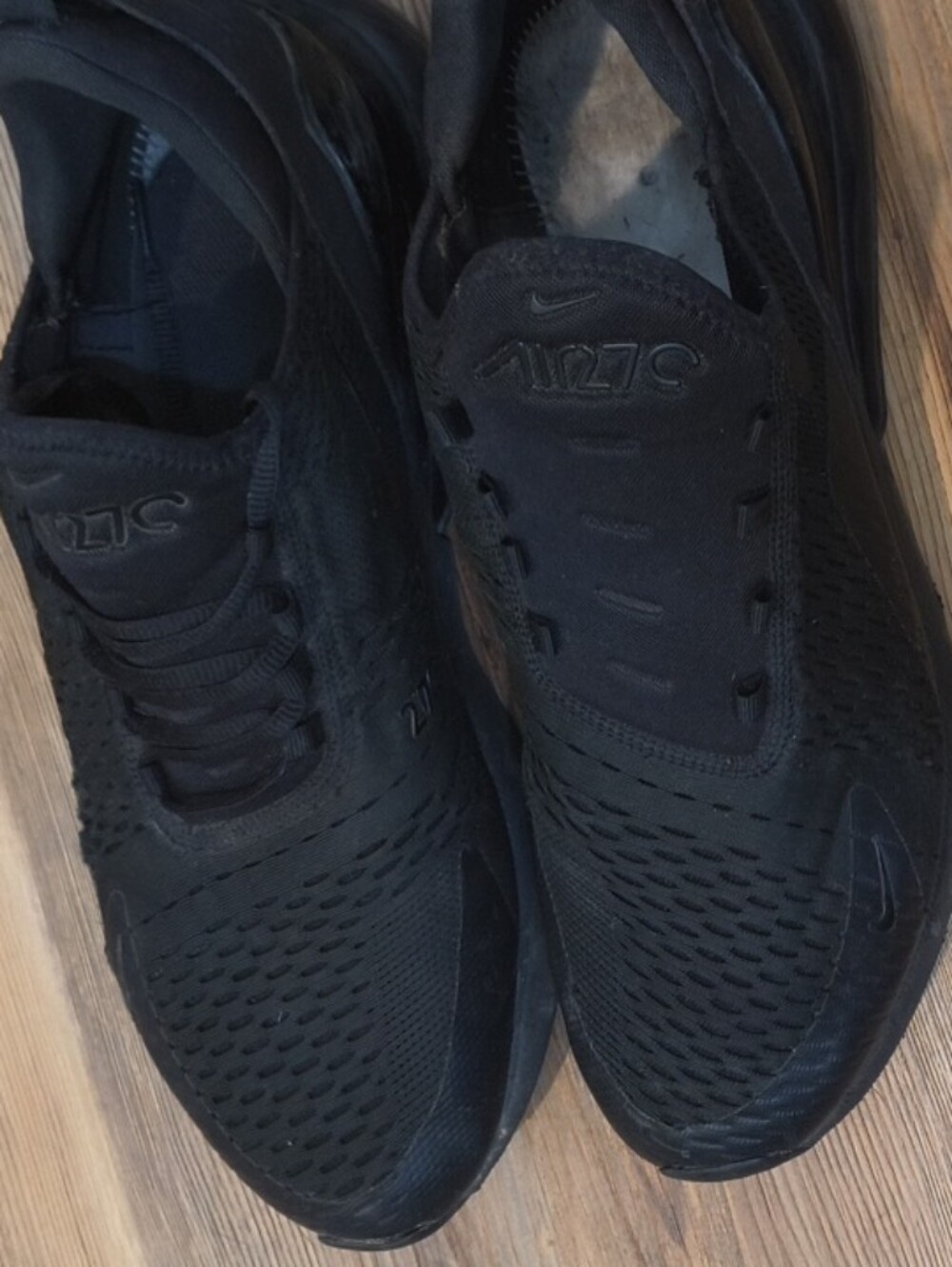 Nike Air Max 270 Men's Black Athletic Sneakers